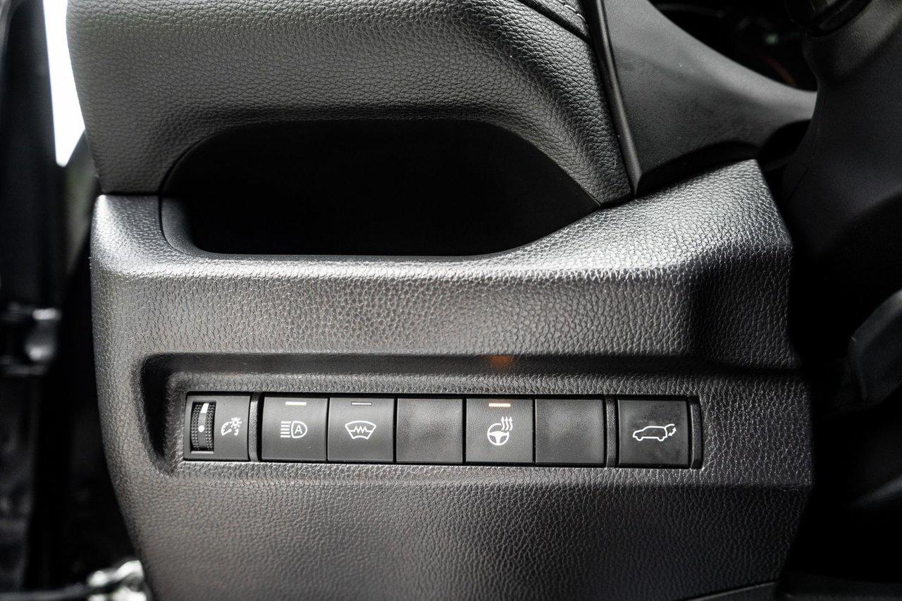 2025 Toyota RAV4 XLE Premium Photo