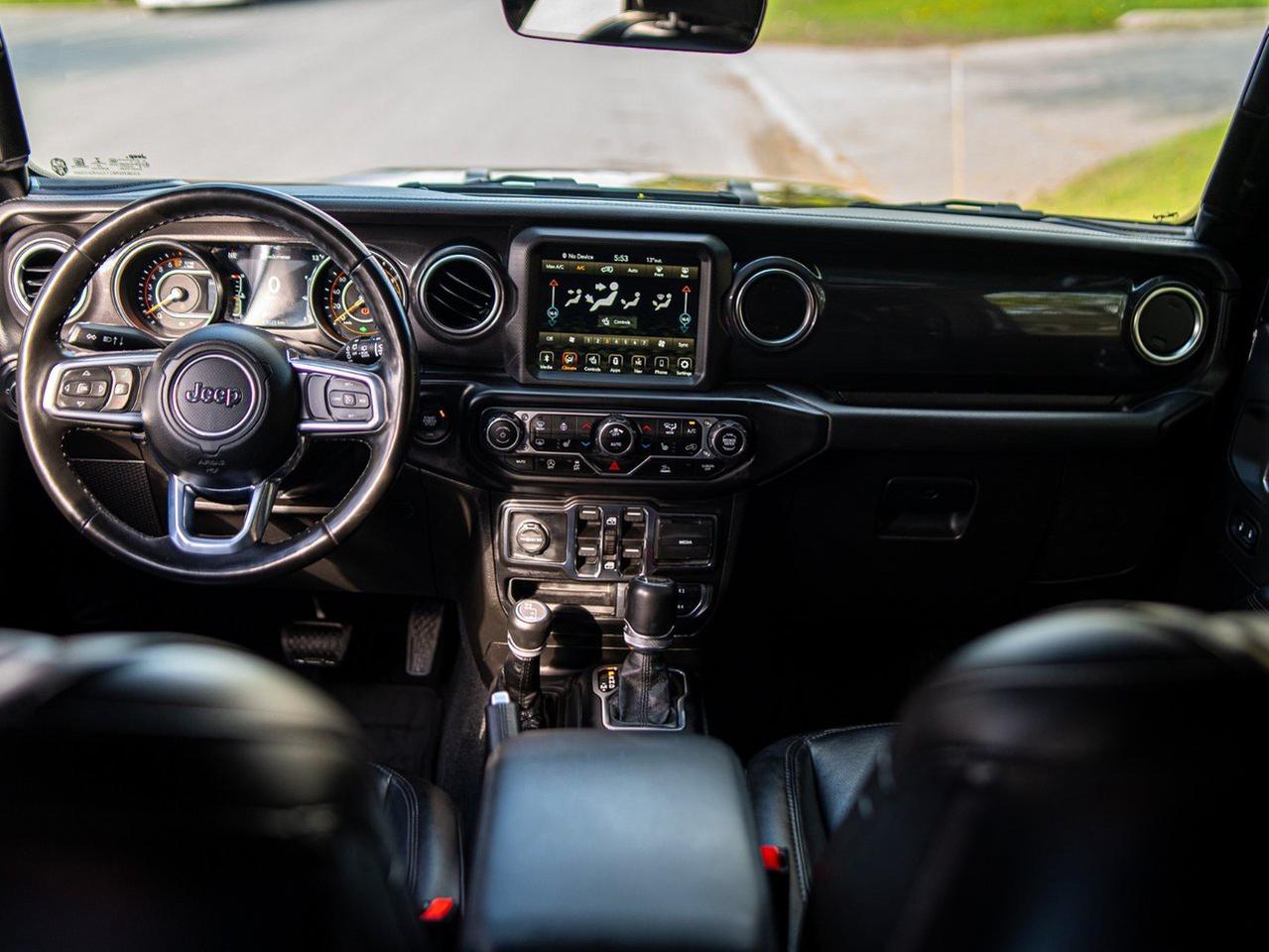 2022 Jeep Wrangler Unlimited Sahara Altitude Photo