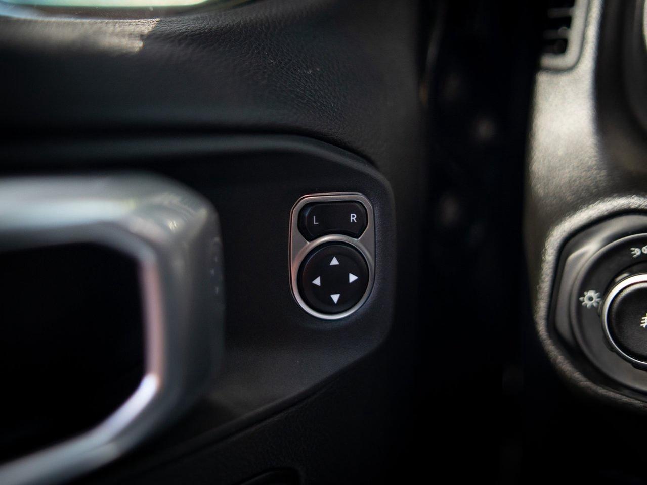 2022 Jeep Wrangler Unlimited Sahara Altitude Photo