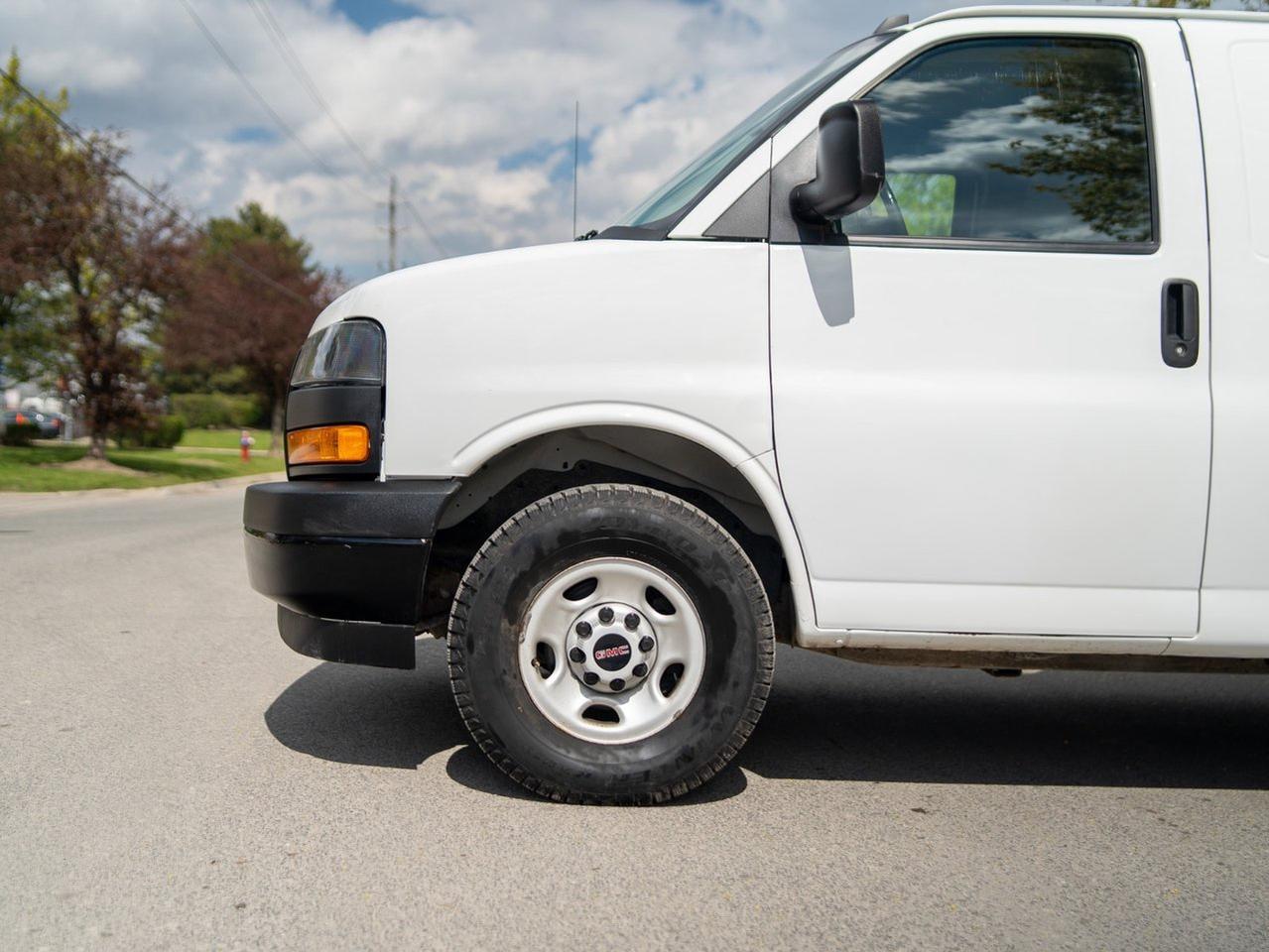 2023 GMC Savana Cargo Van Photo