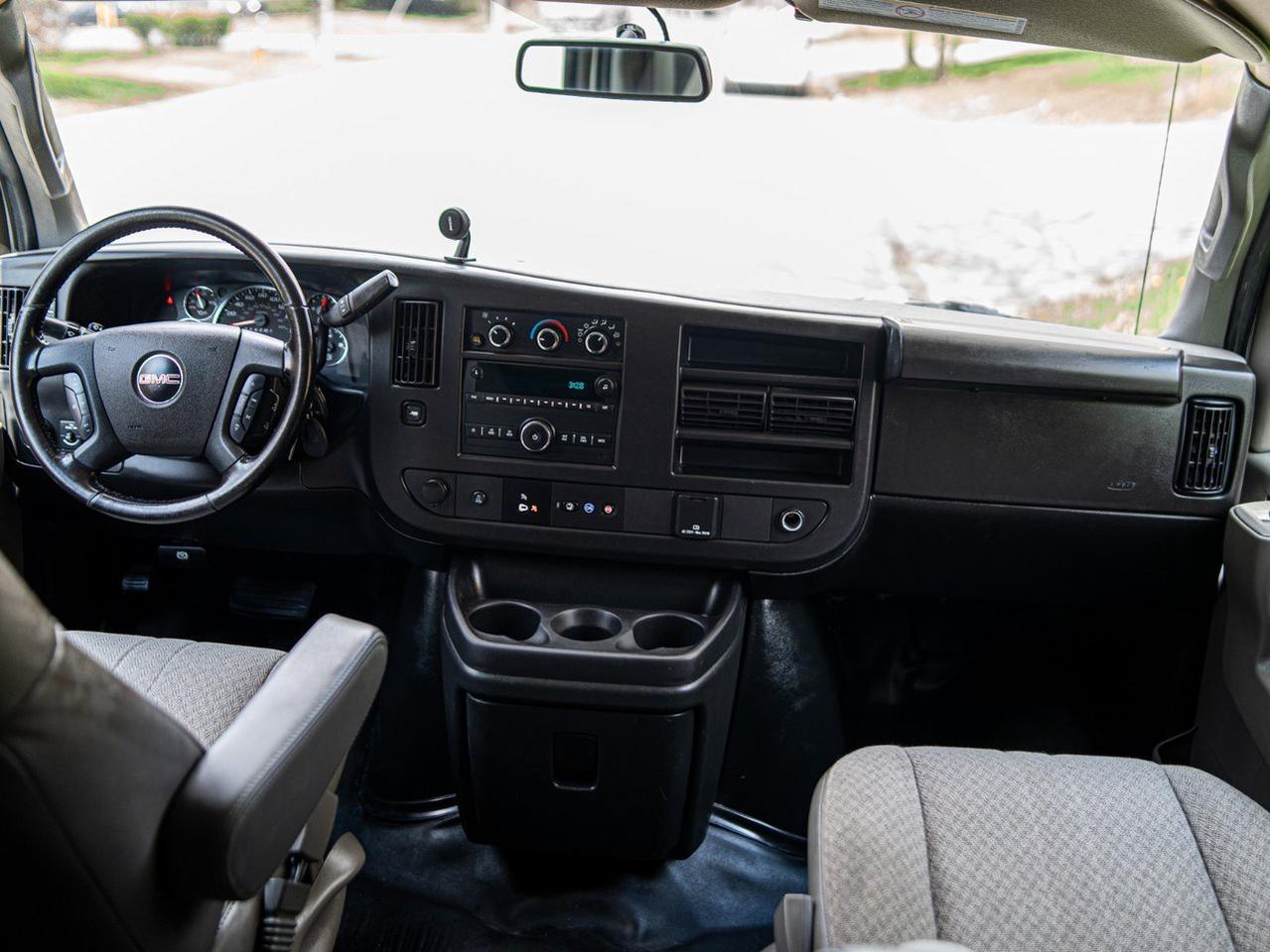 2023 GMC Savana Cargo Van Photo