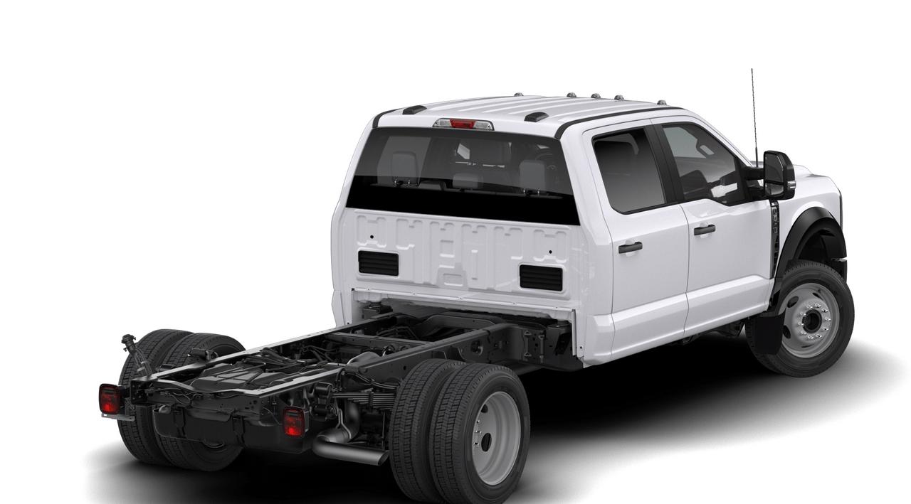2026 Ford F-550 Super Duty DRW XL Photo2