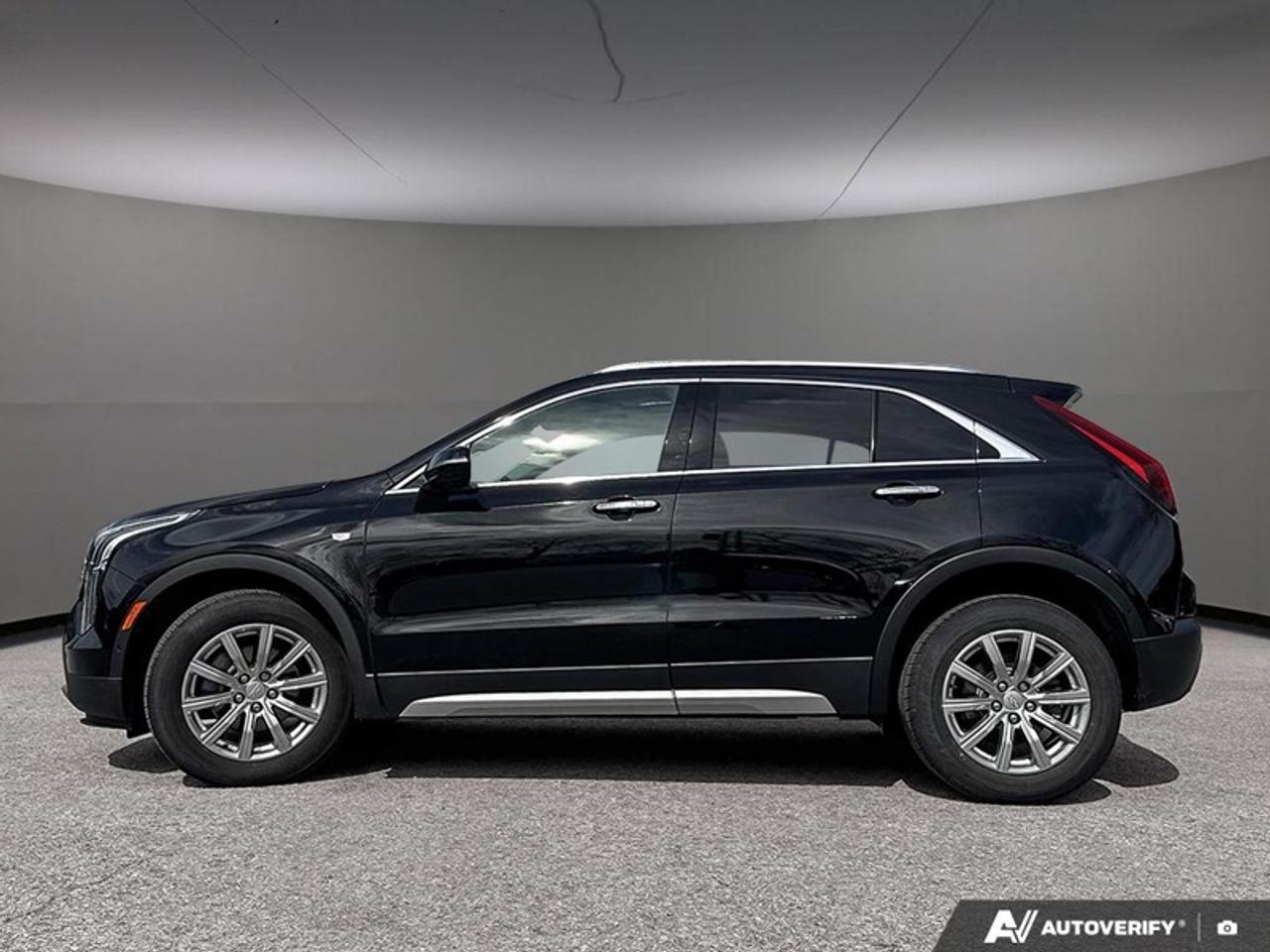 2022 Cadillac XT4 Premium Luxury  - Leather Seats Photo