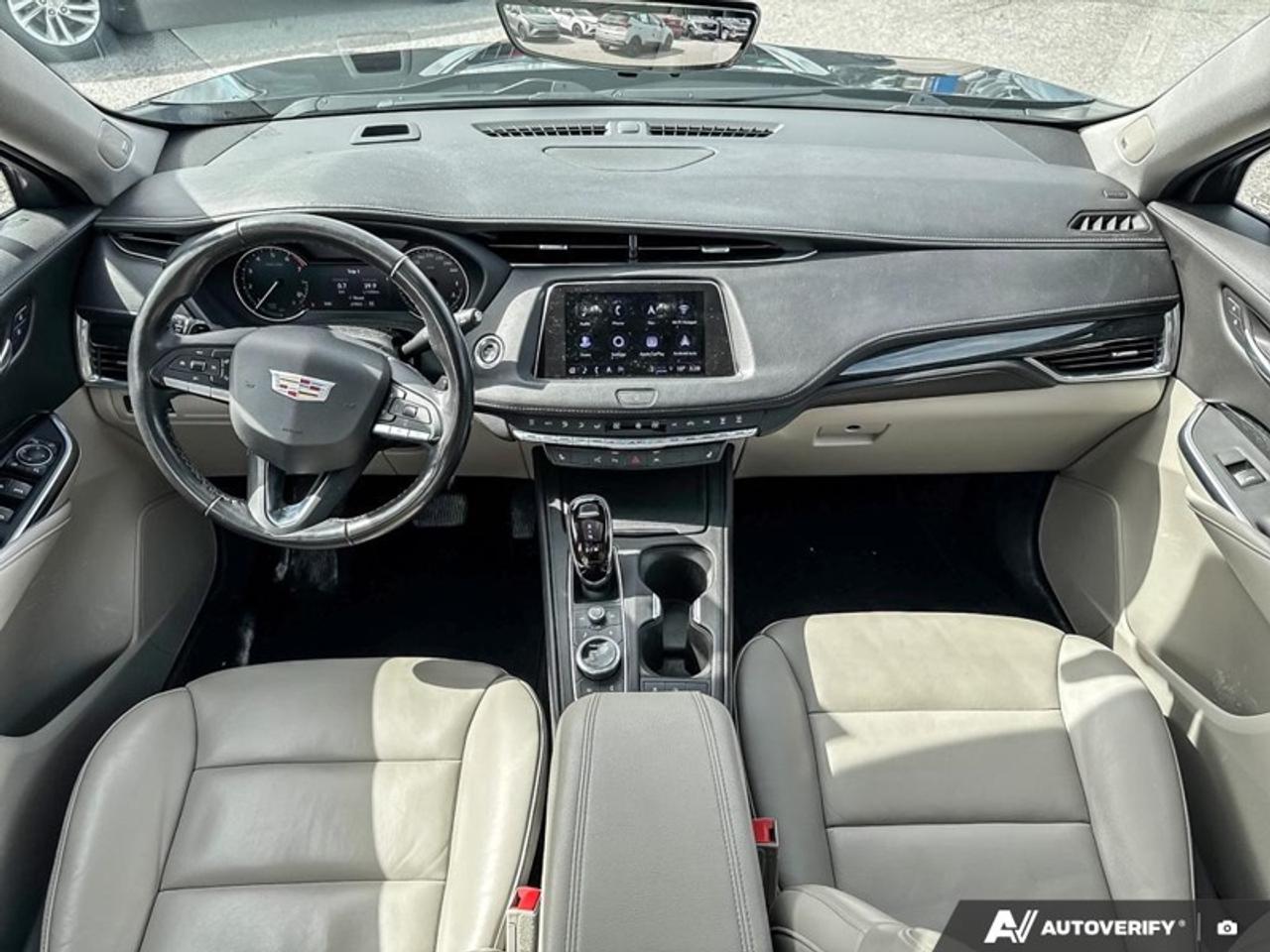 2022 Cadillac XT4 Premium Luxury  - Leather Seats Photo