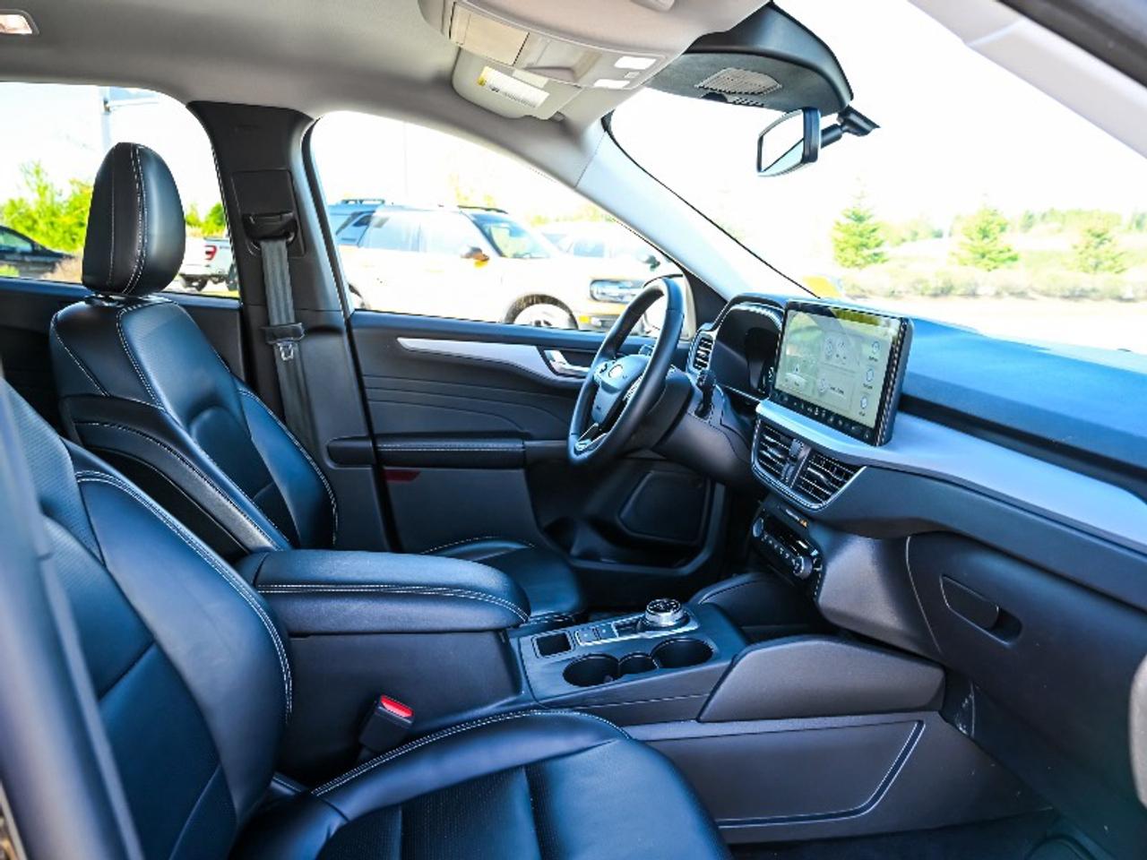 2024 Ford Escape Platinum Photo