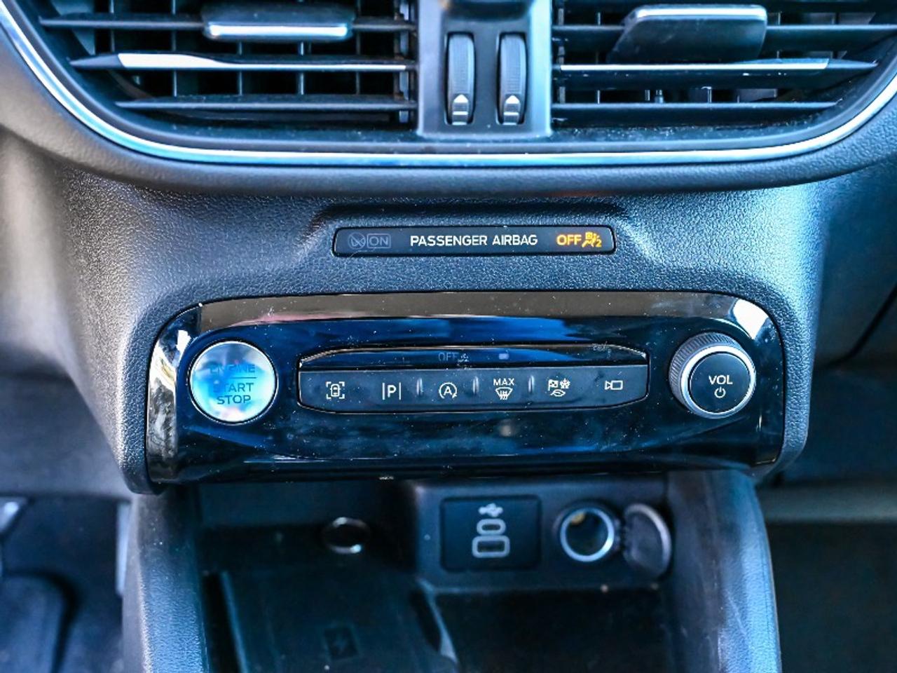 2024 Ford Escape Platinum Photo