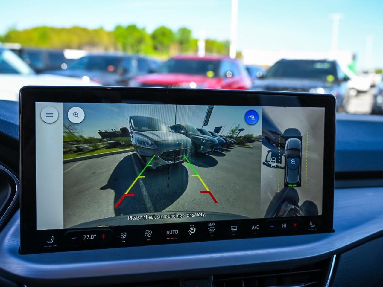 2024 Ford Escape Platinum Photo