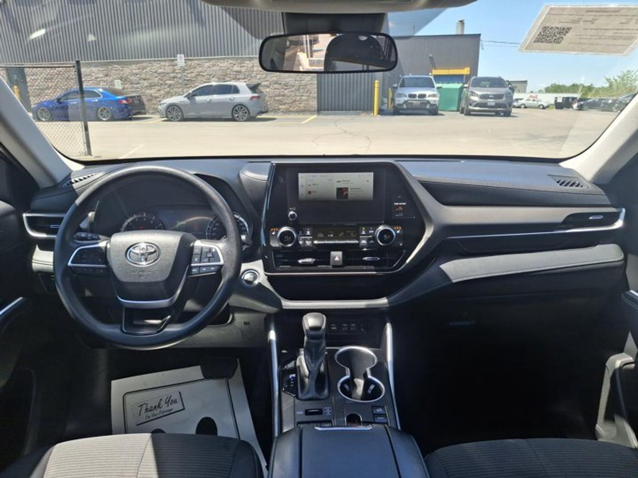 2023 Toyota Highlander LE AWD | Radar Cruise | Heated Seats | Power Seat | CarPlay + Android | Rear Camera | and More ! Photo