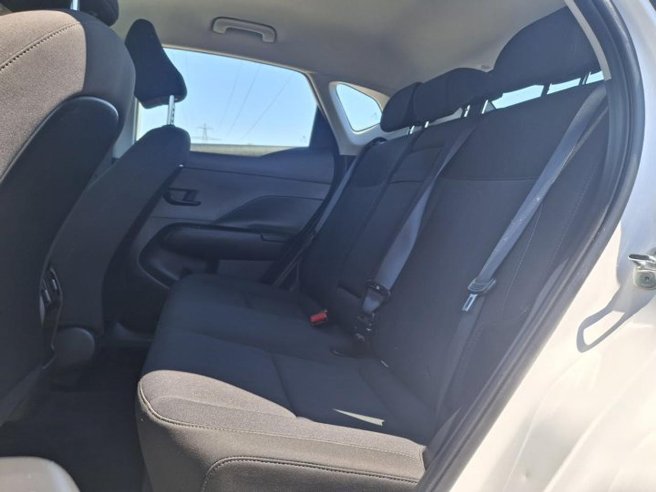 2025 Hyundai KONA Essential AWD | Heated Seats | CarPlay + Android | Rear Camera | and More ! Photo