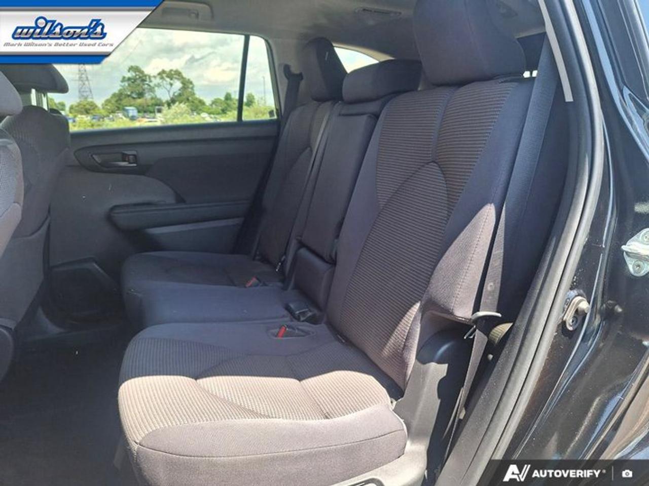 2023 Toyota Highlander LE AWD | Radar Cruise | Heated Seats | Power Seat | CarPlay + Android | Rear Camera | and More ! Photo