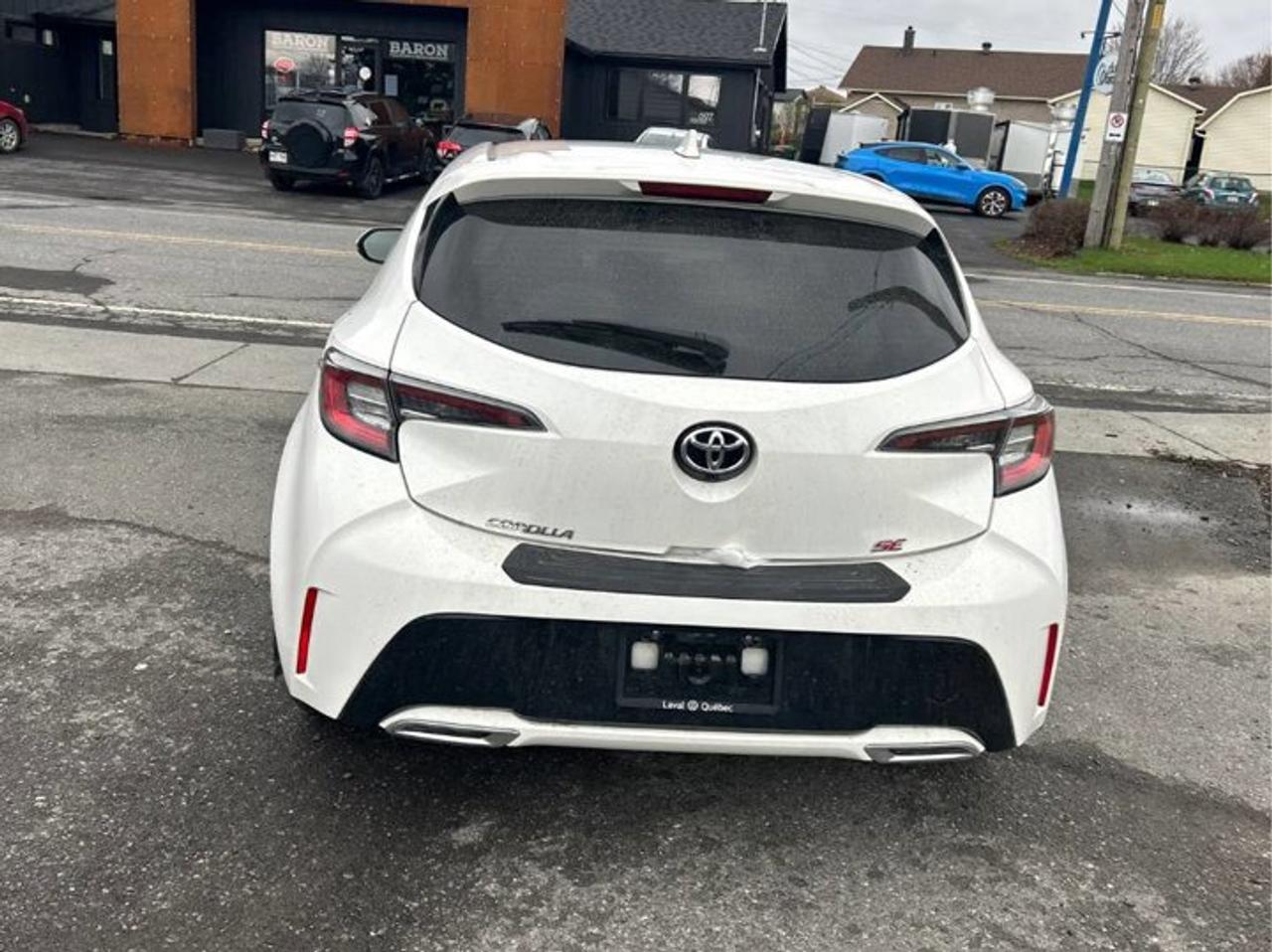 2020 Toyota Corolla Hatchback SE | Heated Seats | Blind Spot Monitor | Toyota Safety Sense | Carplay + Android Auto | and More ! Photo