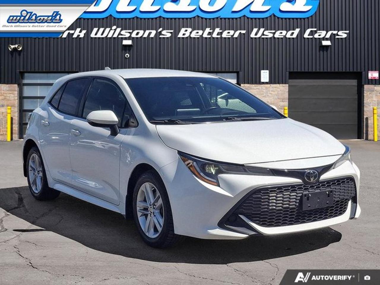 2020 Toyota Corolla Hatchback SE | Heated Seats | Blind Spot Monitor | Toyota Safety Sense | Carplay + Android Auto | and More ! Photo