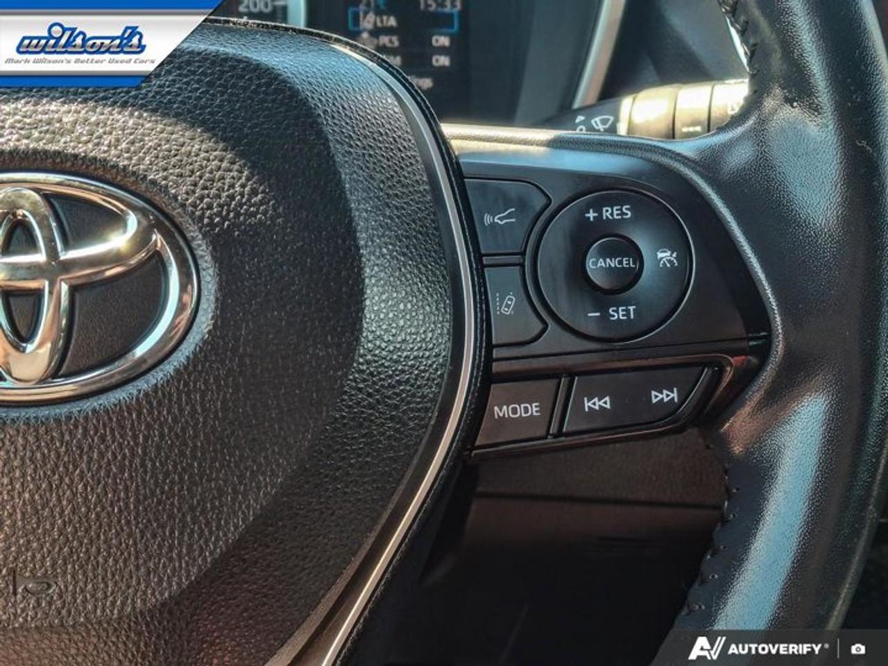2020 Toyota Corolla Hatchback SE | Heated Seats | Blind Spot Monitor | Toyota Safety Sense | Carplay + Android Auto | and More ! Photo