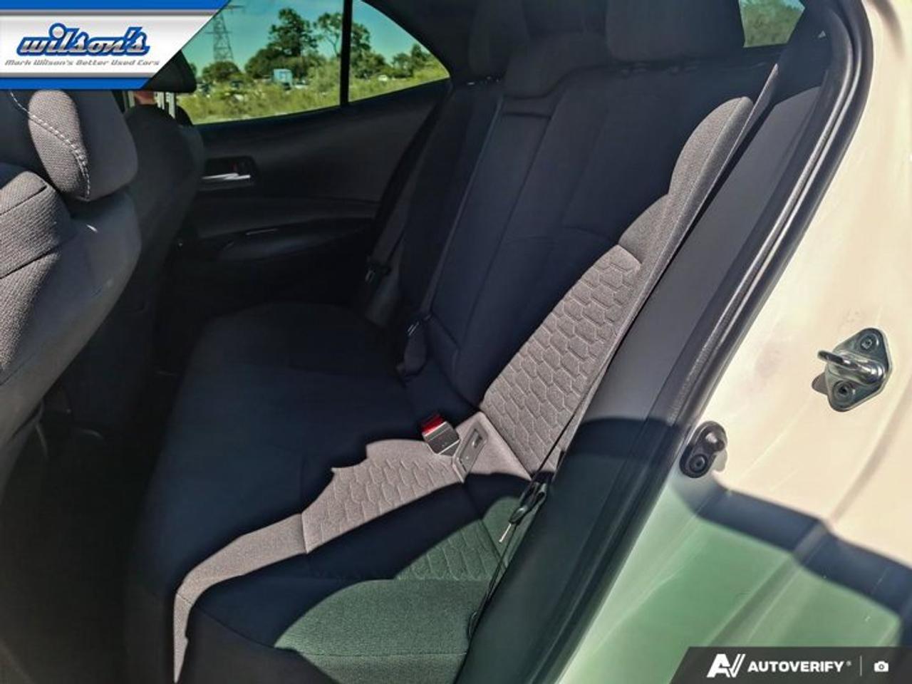 2020 Toyota Corolla Hatchback SE | Heated Seats | Blind Spot Monitor | Toyota Safety Sense | Carplay + Android Auto | and More ! Photo