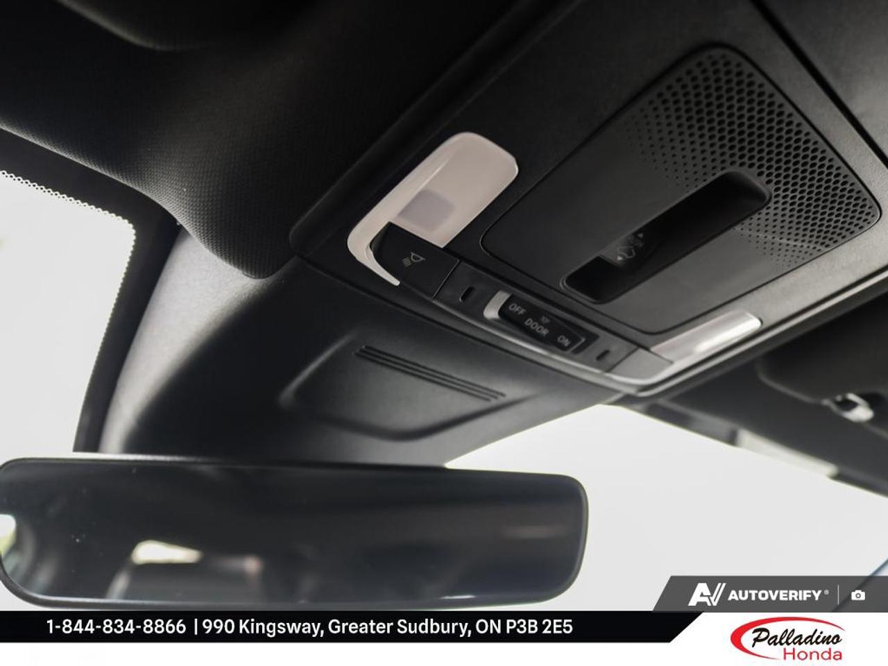 2023 Honda CR-V Hybrid Touring Photo