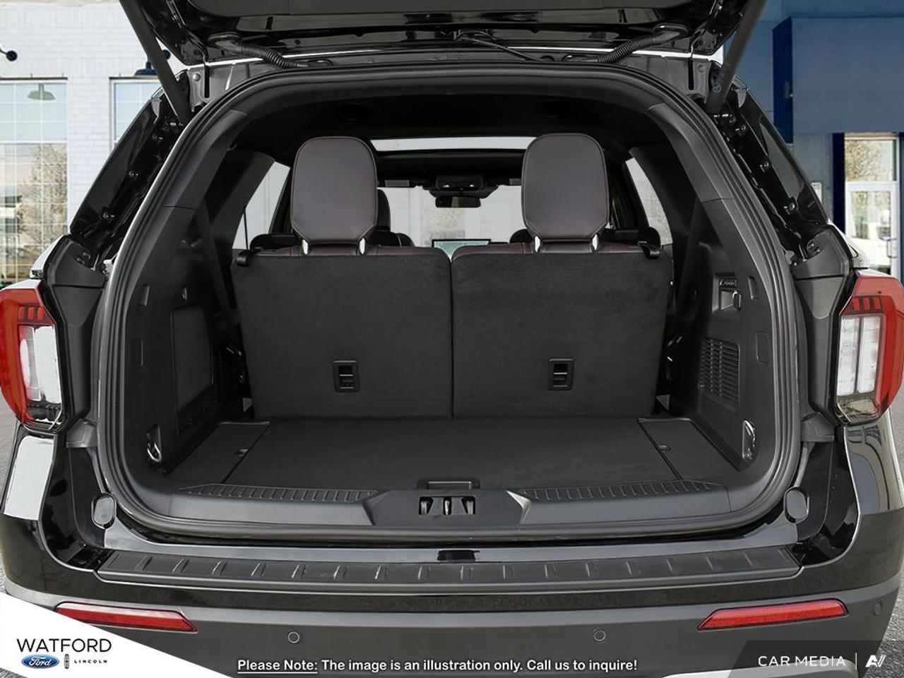 2026 Ford Explorer Platinum Photo