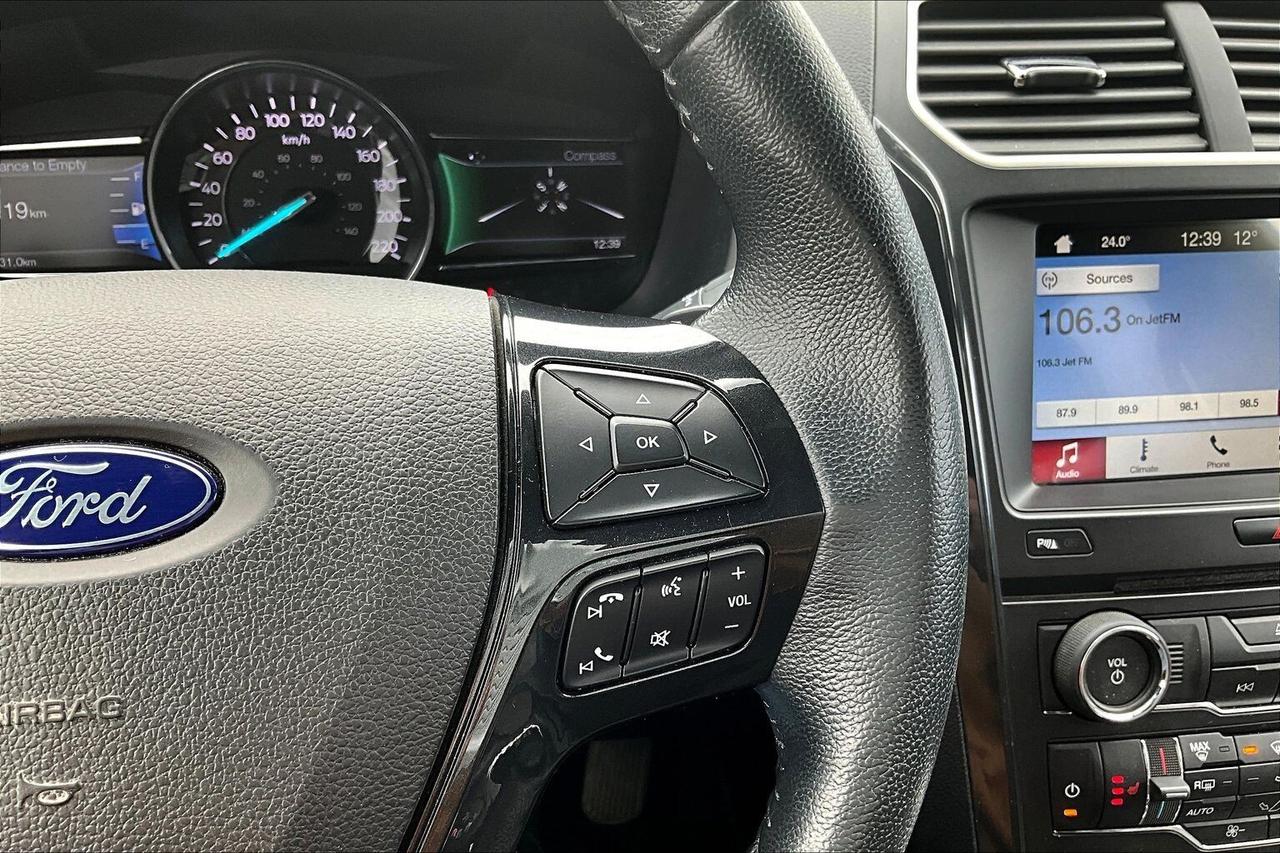 2017 Ford Explorer XLT Photo