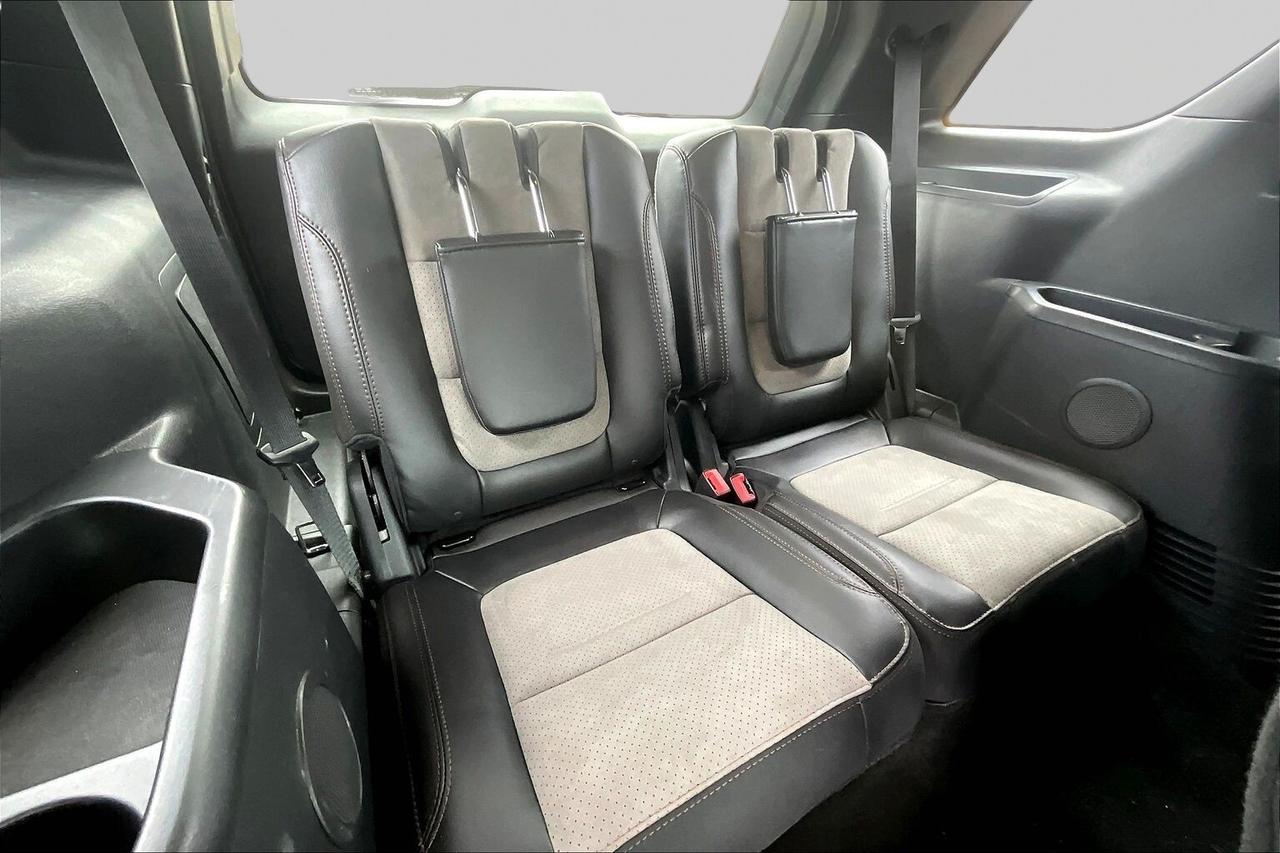 2017 Ford Explorer XLT Photo