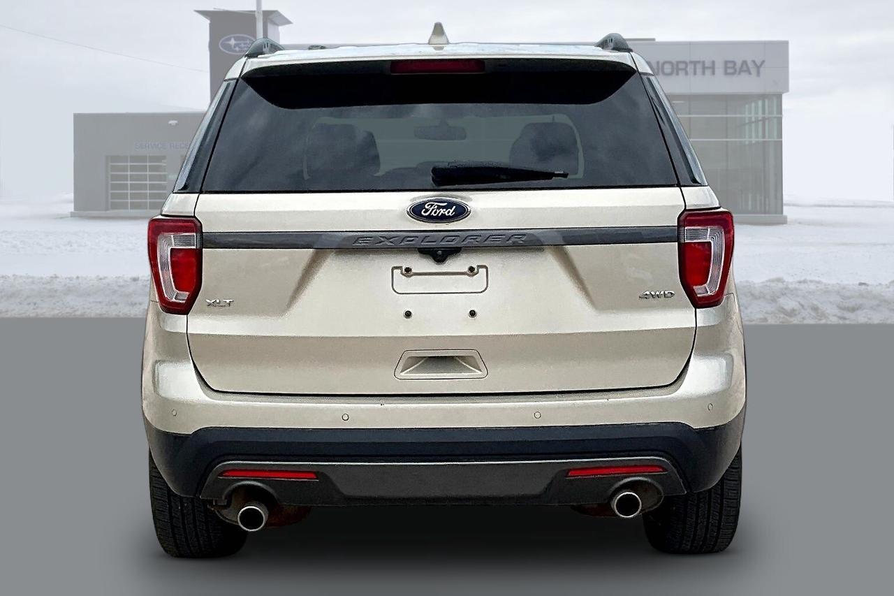 2017 Ford Explorer XLT Photo