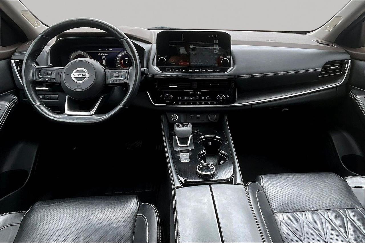 2021 Nissan Rogue Platinum Photo3