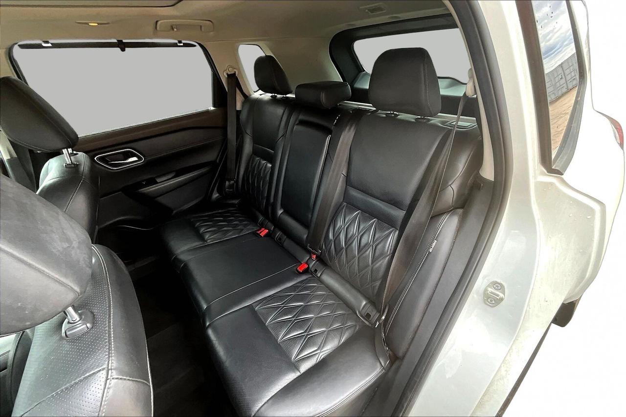 2021 Nissan Rogue Platinum Photo