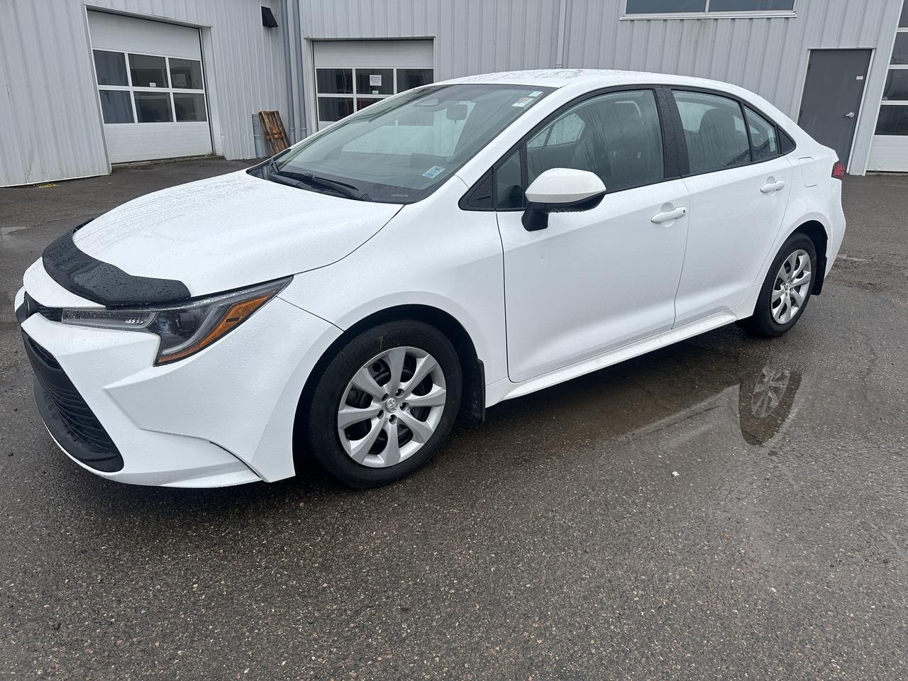 2023 Toyota Corolla LE Photo0