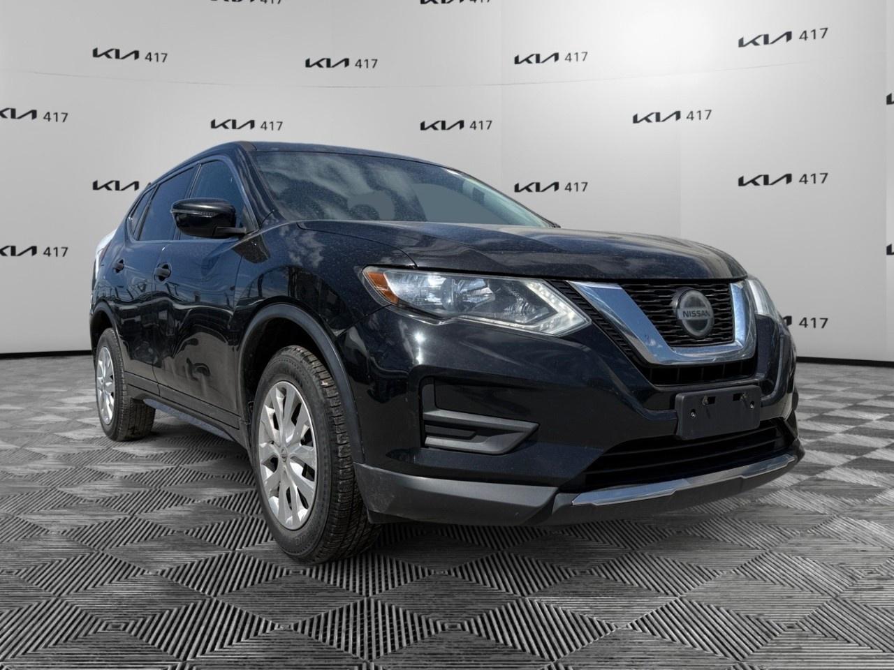 2018 Nissan Rogue AWD S Photo