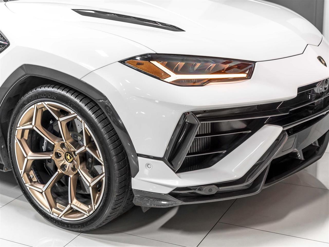 2023 Lamborghini Urus PERFORMANTE|4PASS|FULL CARBON|B&O 3D|AKRAPOVIC Photo