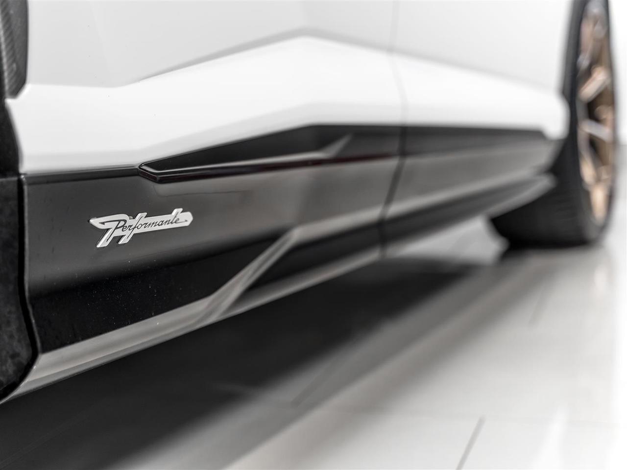 2023 Lamborghini Urus PERFORMANTE|4PASS|FULL CARBON|B&O 3D|AKRAPOVIC Photo