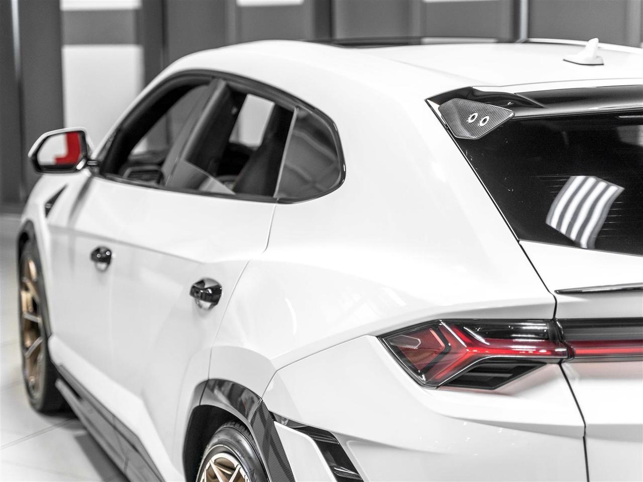 2023 Lamborghini Urus PERFORMANTE|4PASS|FULL CARBON|B&O 3D|AKRAPOVIC Photo