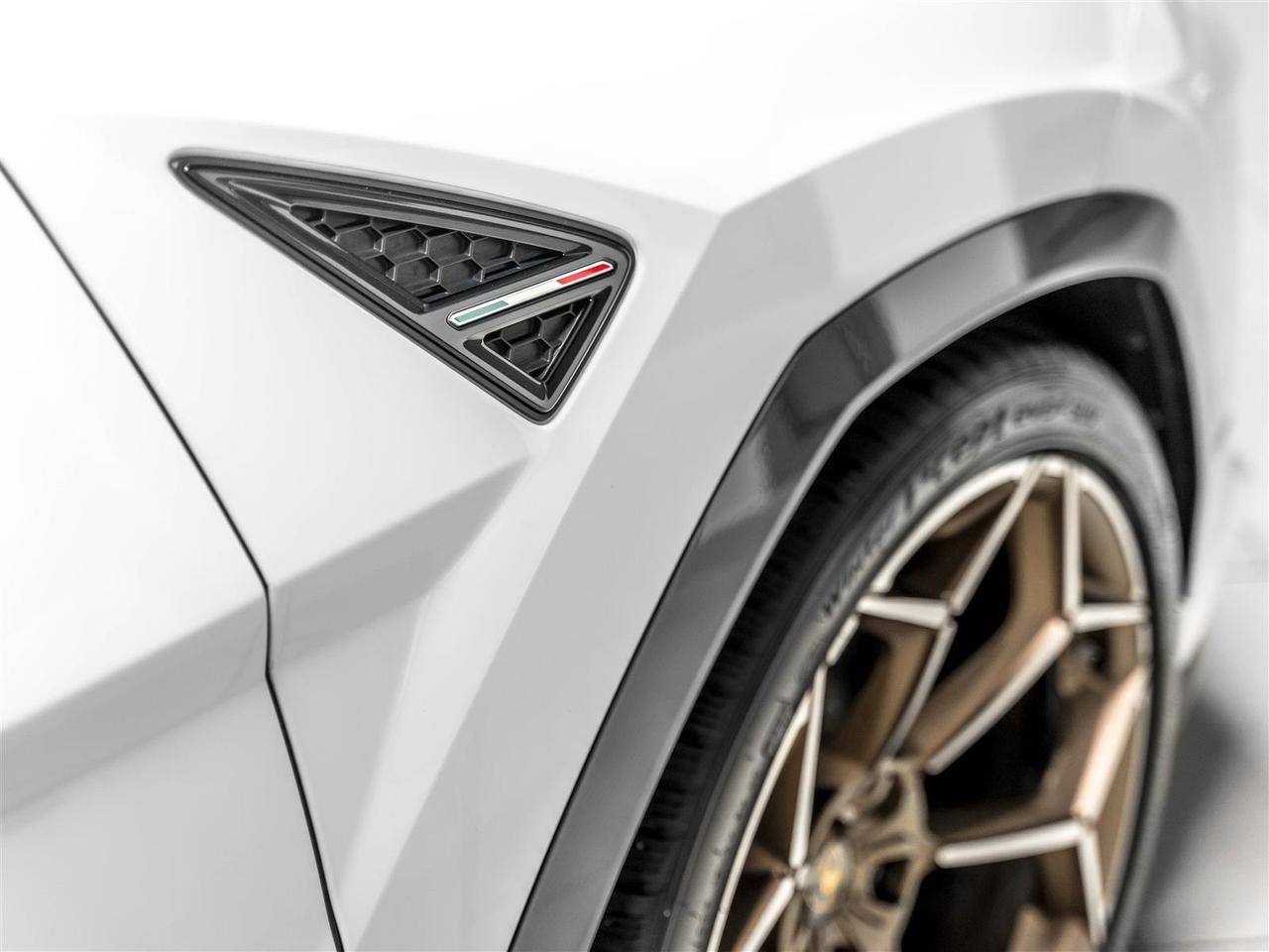 2023 Lamborghini Urus PERFORMANTE|4PASS|FULL CARBON|B&O 3D|AKRAPOVIC Photo