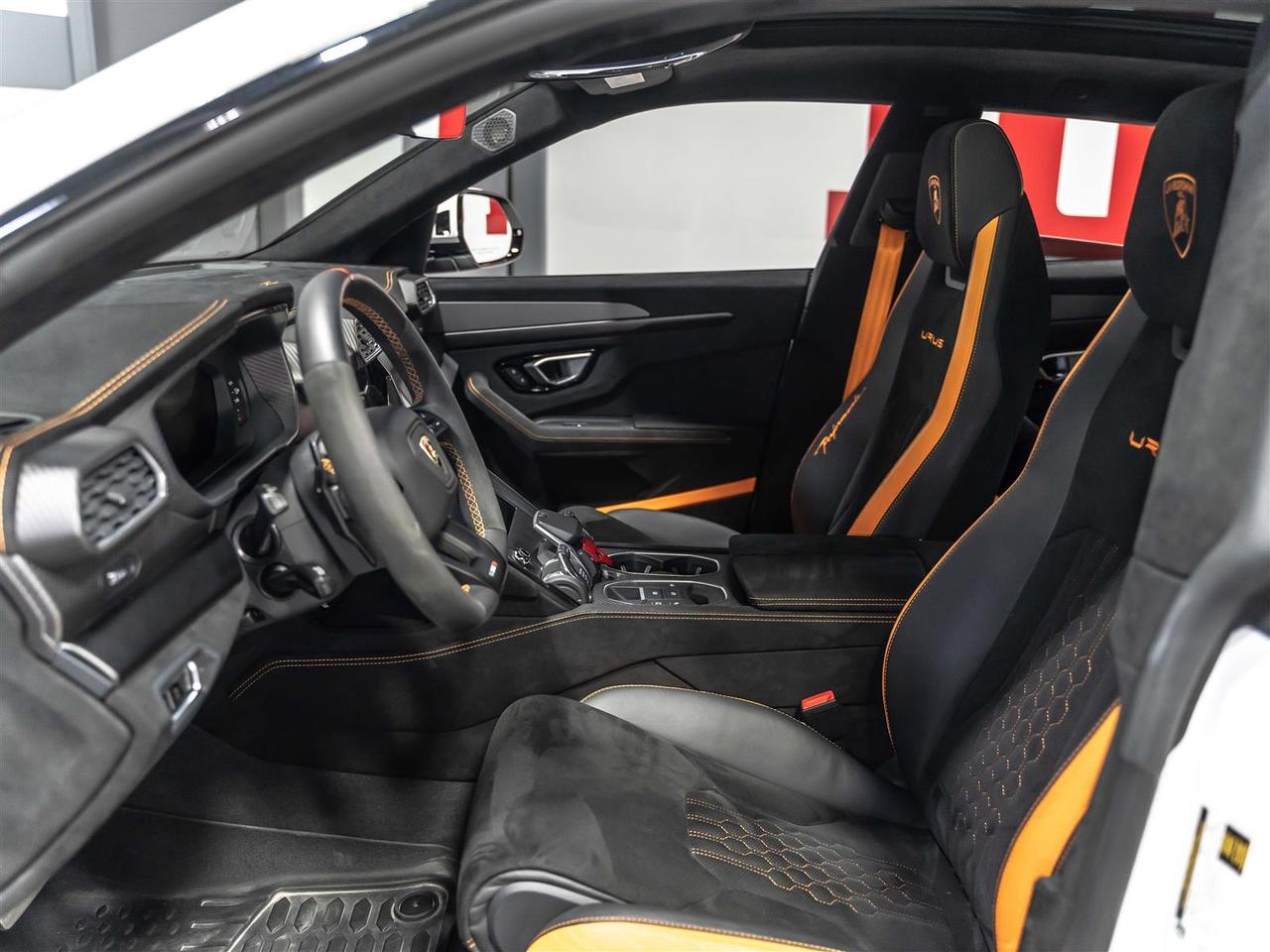 2023 Lamborghini Urus PERFORMANTE|4PASS|FULL CARBON|B&O 3D|AKRAPOVIC Photo