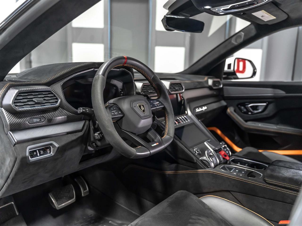2023 Lamborghini Urus PERFORMANTE|4PASS|FULL CARBON|B&O 3D|AKRAPOVIC Photo