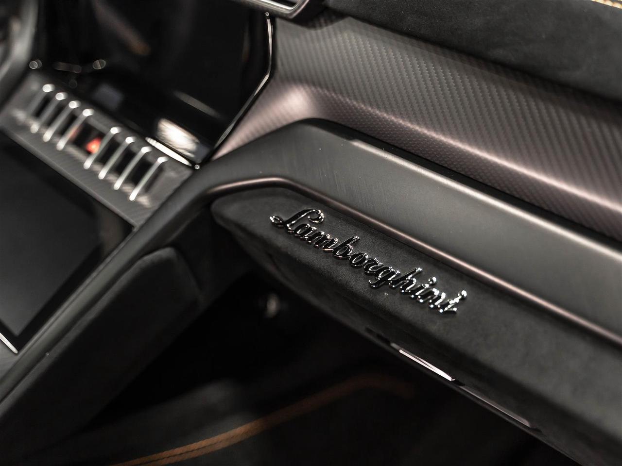 2023 Lamborghini Urus PERFORMANTE|4PASS|FULL CARBON|B&O 3D|AKRAPOVIC Photo