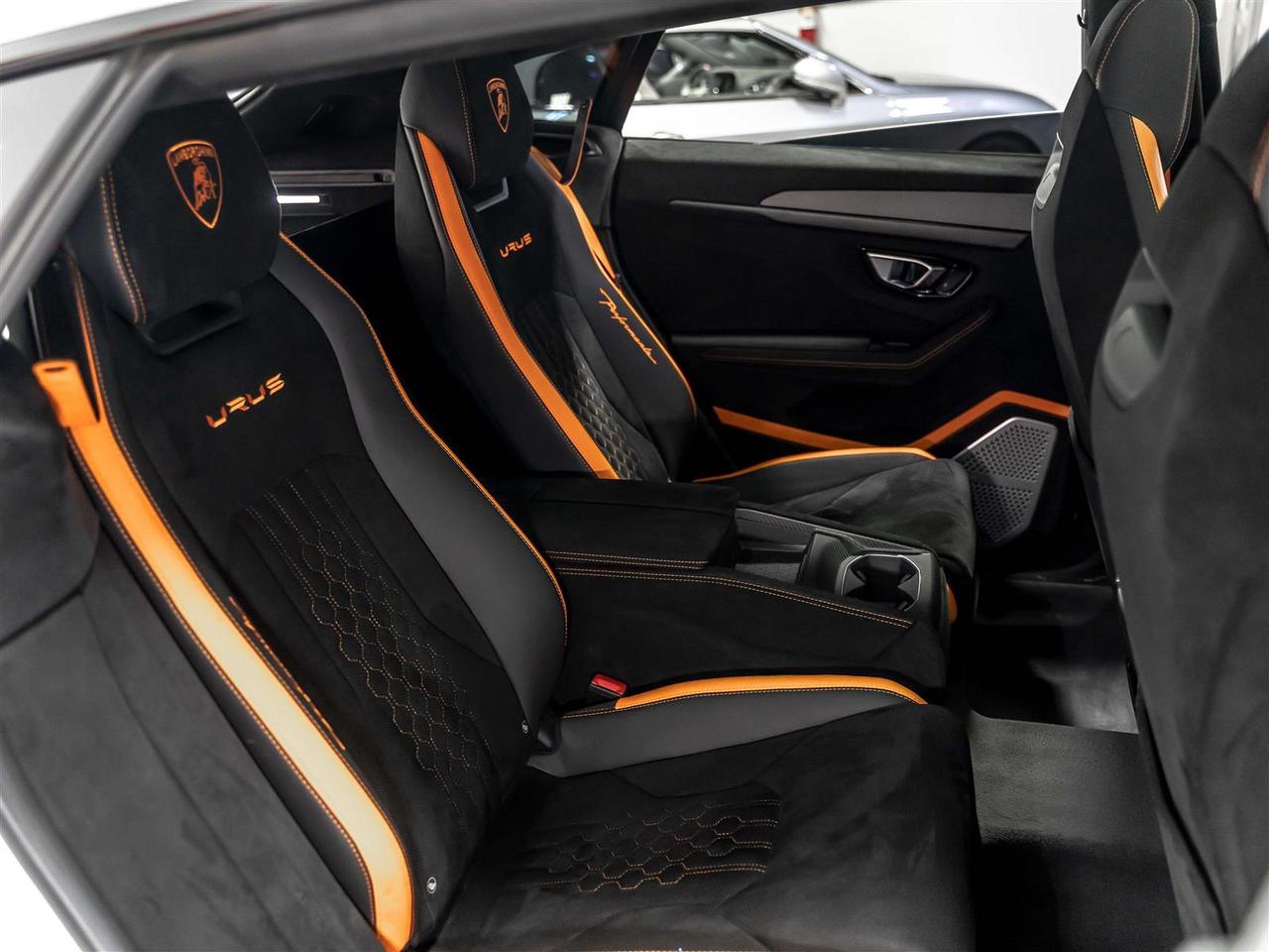 2023 Lamborghini Urus PERFORMANTE|4PASS|FULL CARBON|B&O 3D|AKRAPOVIC Photo
