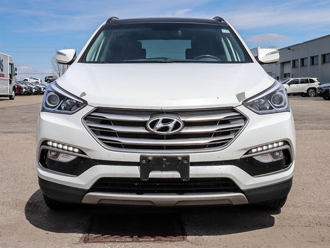 2018 Hyundai Santa Fe SE Photo