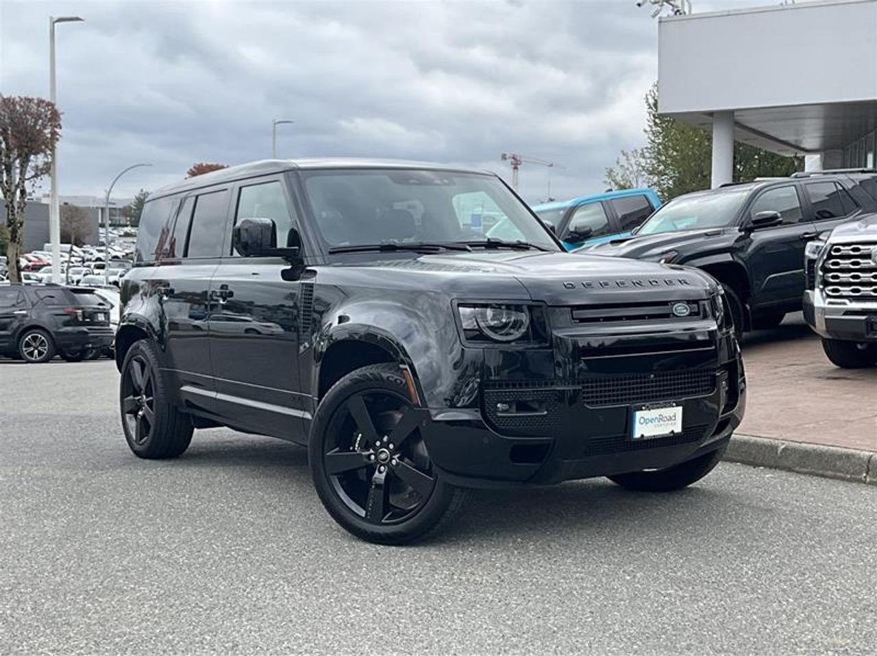 Used 2025 Land Rover Defender 110 P525 V8 for sale in Abbotsford, BC