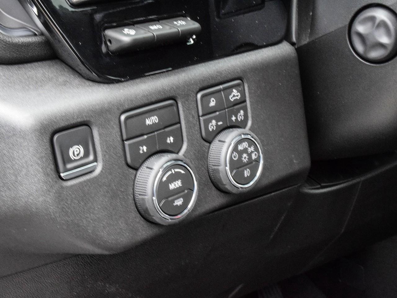 2026 Chevrolet Silverado 1500 LTZ Photo