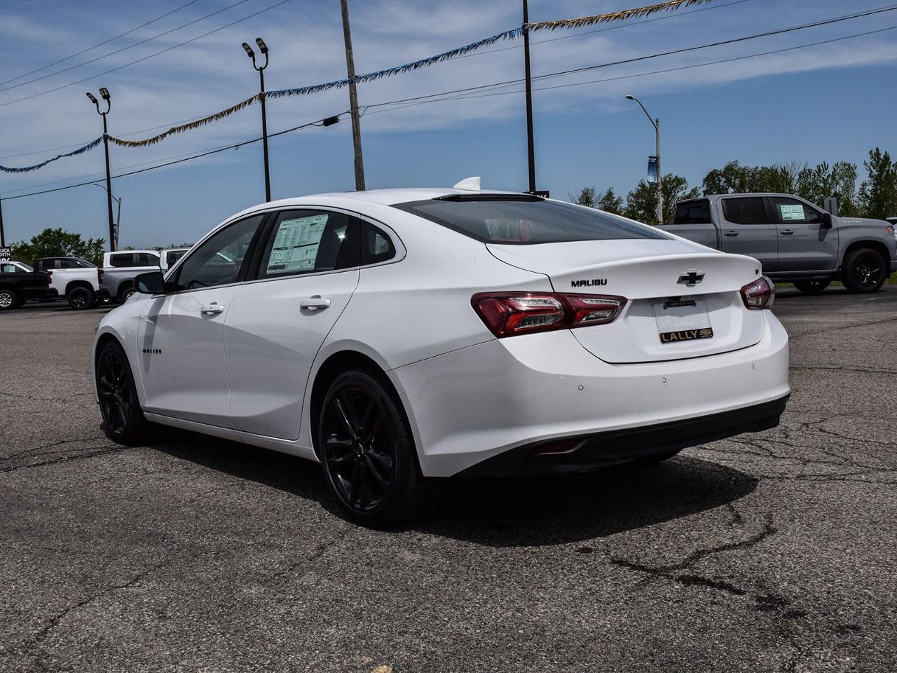2025 Chevrolet Malibu 1LT Photo3