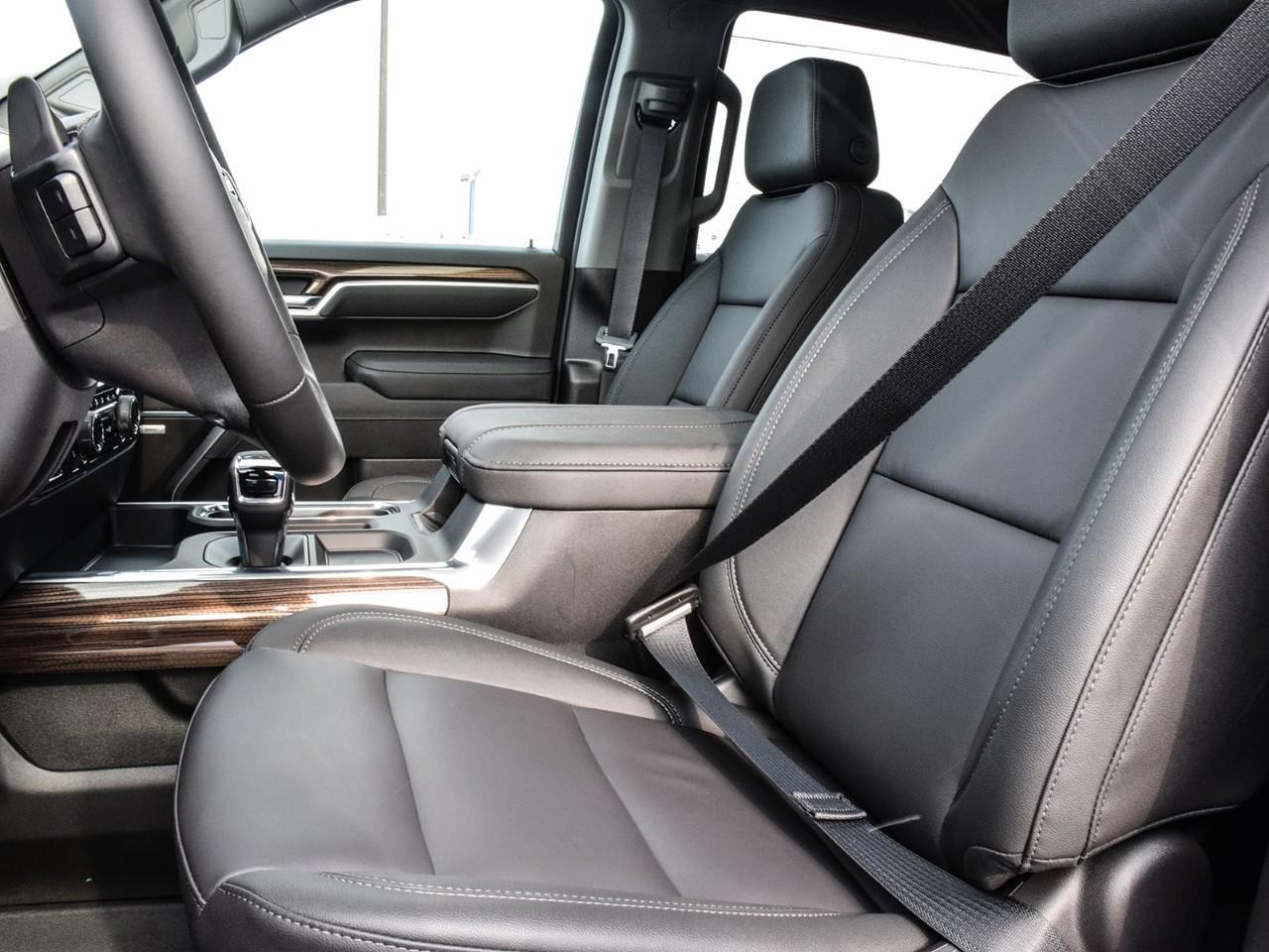 2026 Chevrolet Silverado 1500 RST Photo