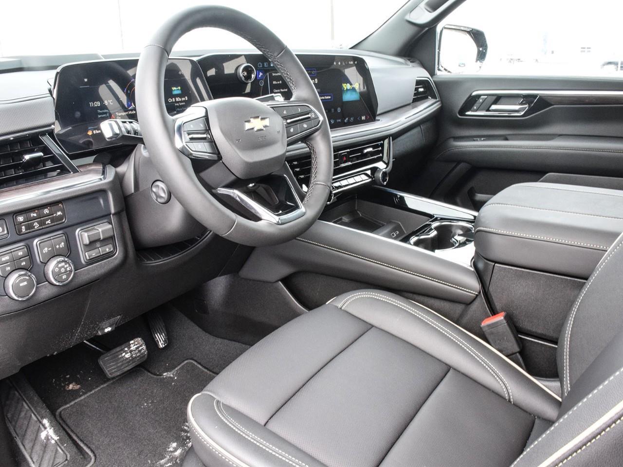 2026 Chevrolet Suburban Premier Photo