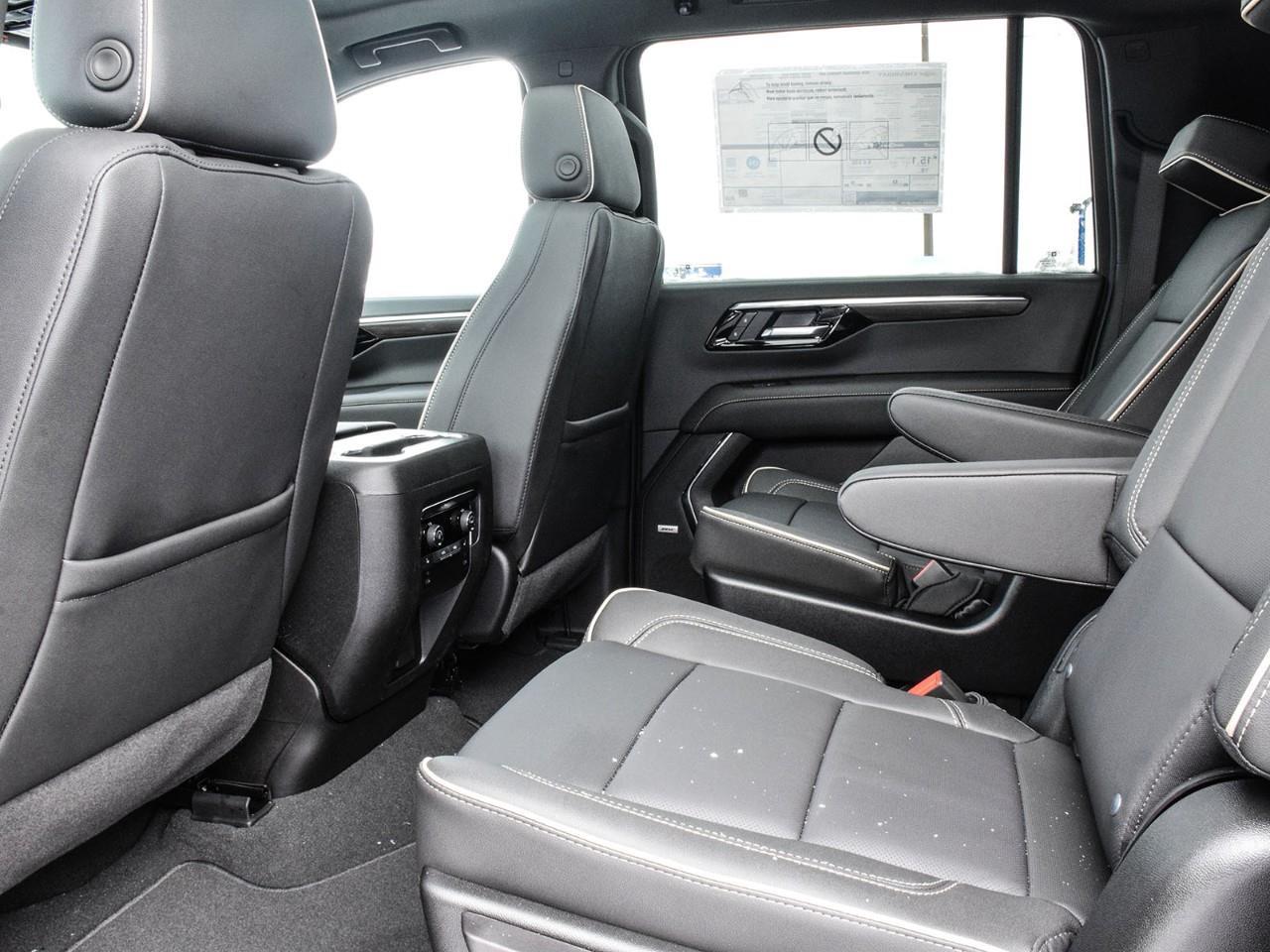 2026 Chevrolet Suburban Premier Photo