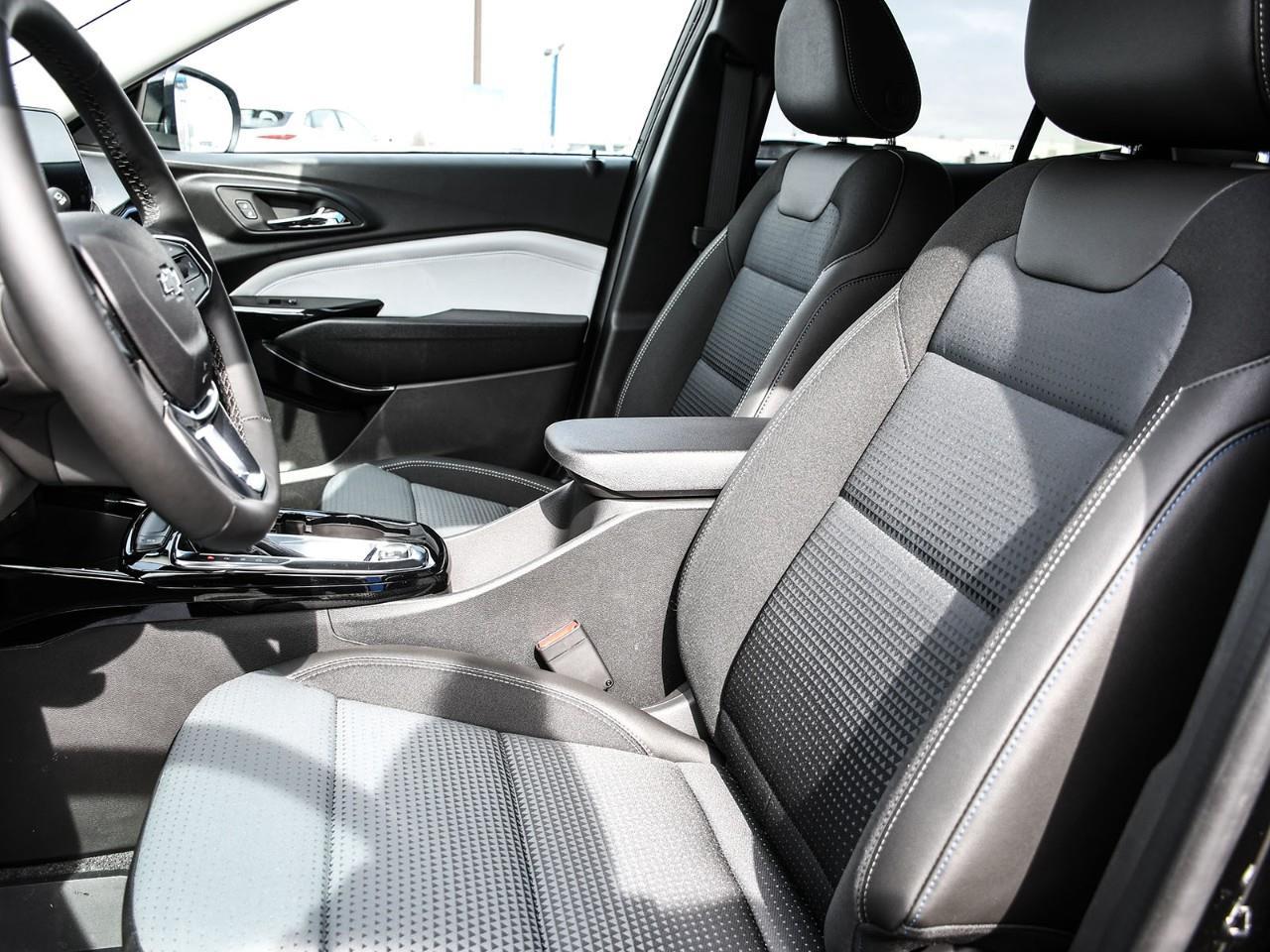 2026 Chevrolet Trax LT Photo