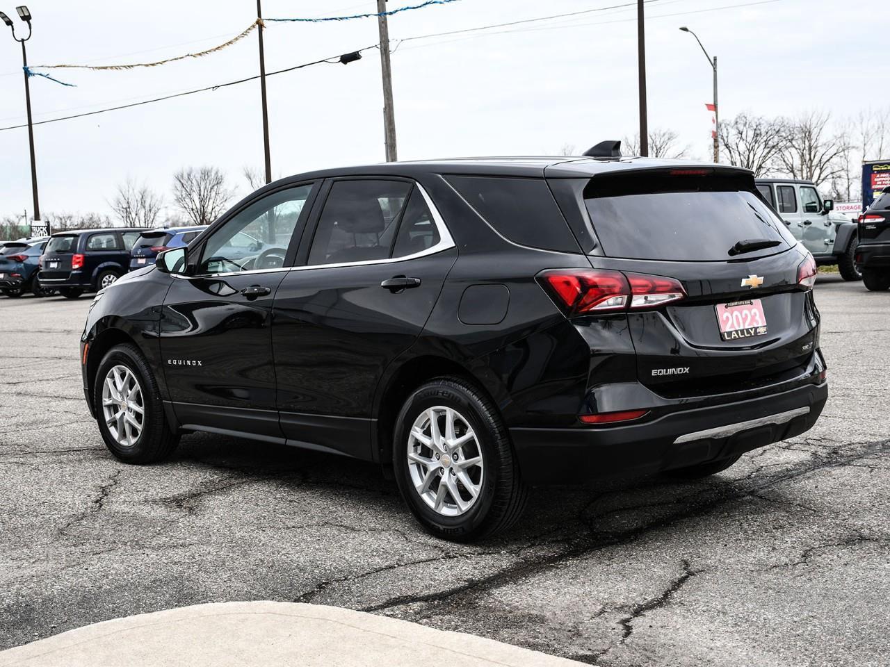 2023 Chevrolet Equinox LT Photo3