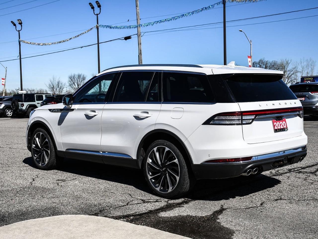 2020 Lincoln Aviator Reserve Photo3