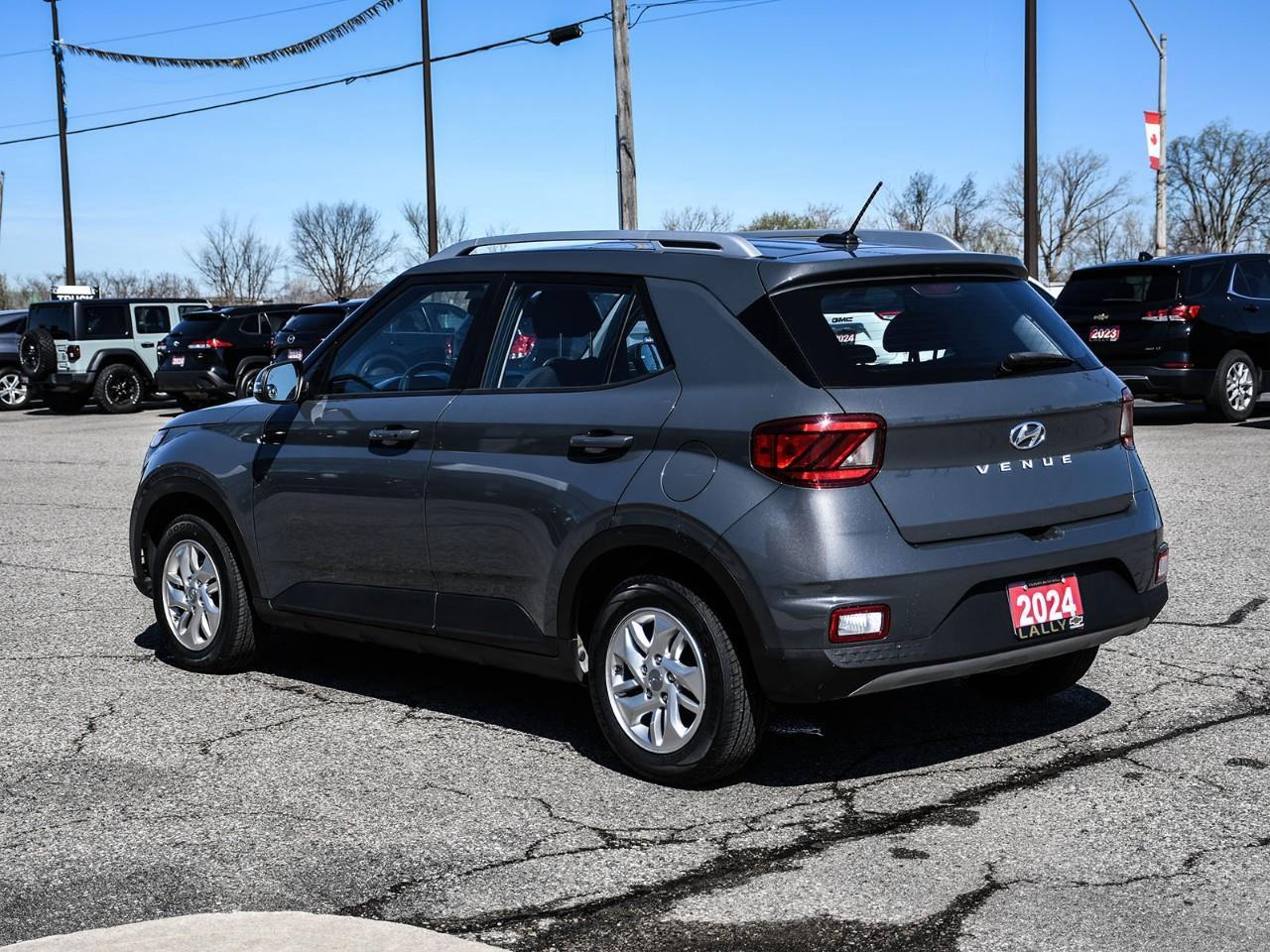 2024 Hyundai Venue PREFERRED Photo