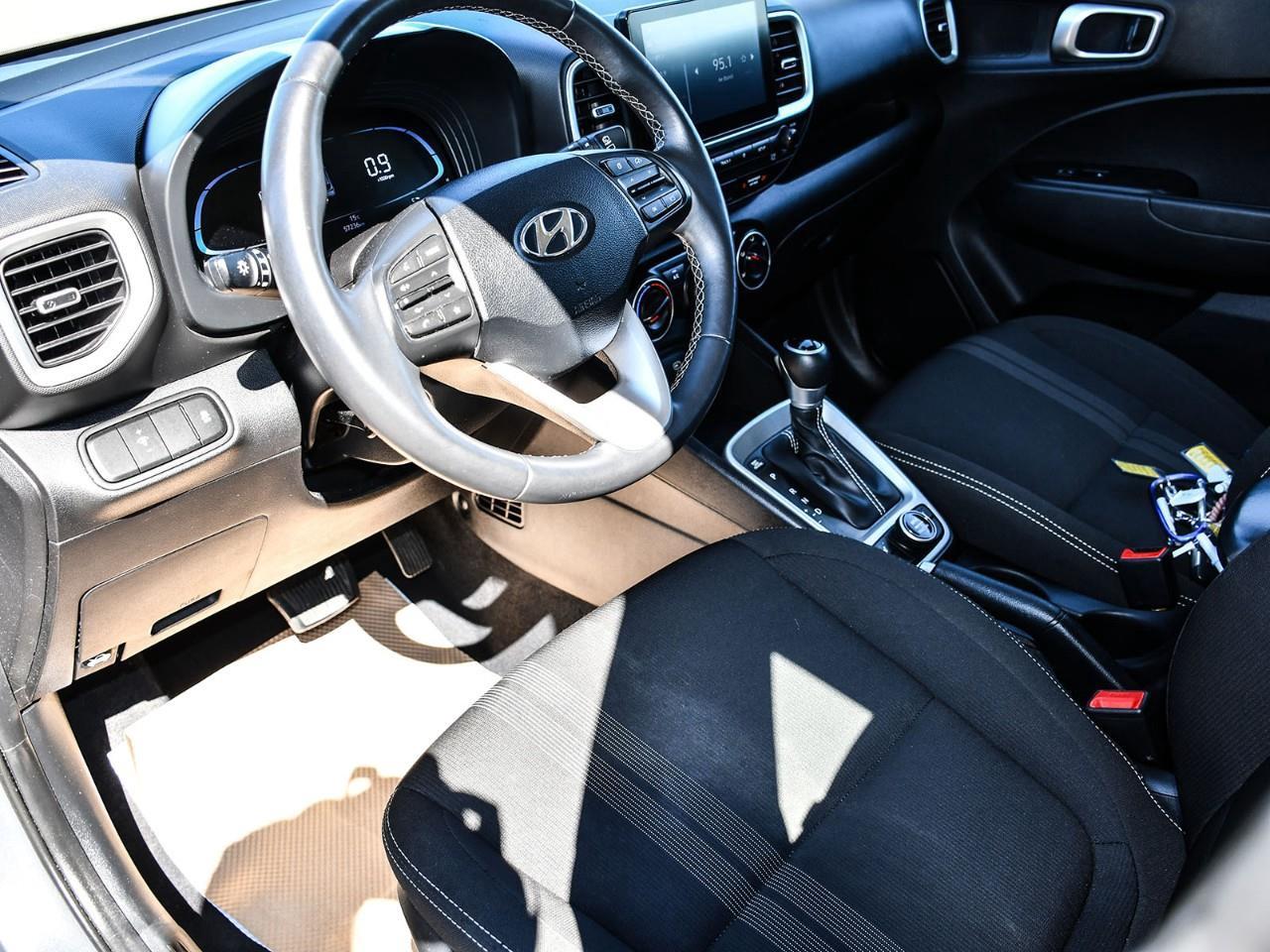 2024 Hyundai Venue PREFERRED Photo