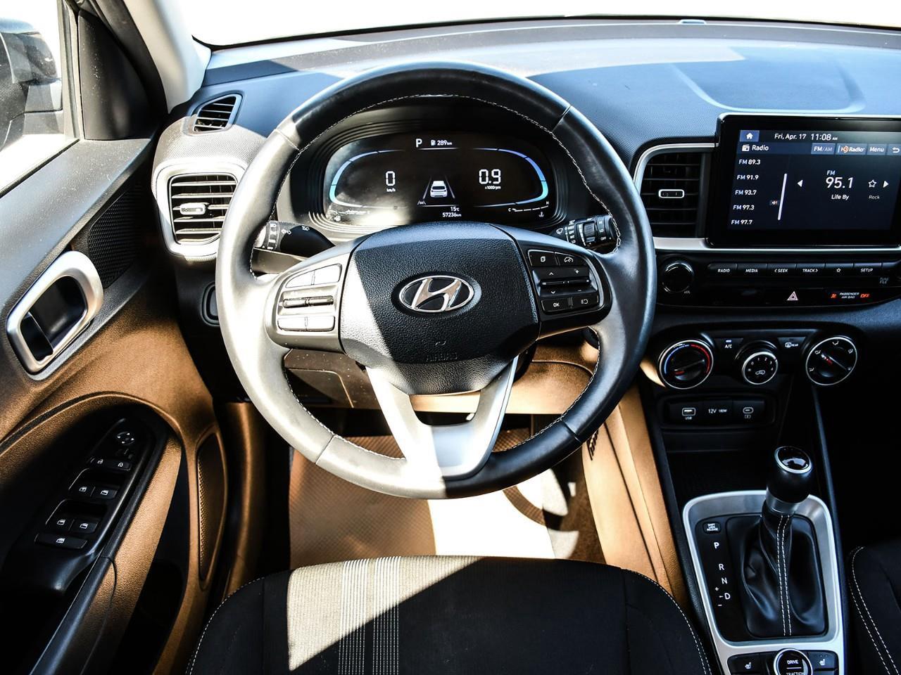 2024 Hyundai Venue PREFERRED Photo