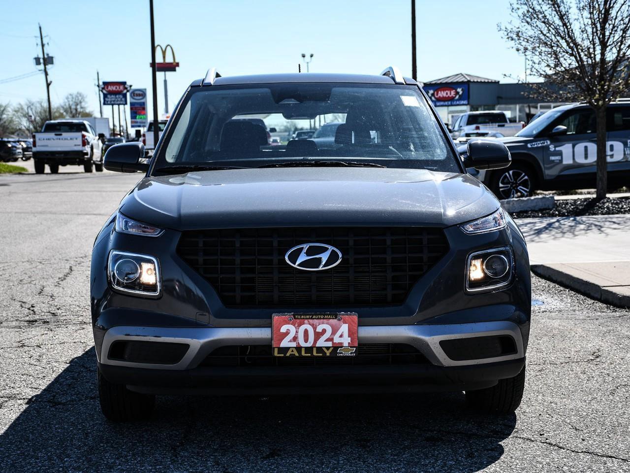 2024 Hyundai Venue PREFERRED Photo