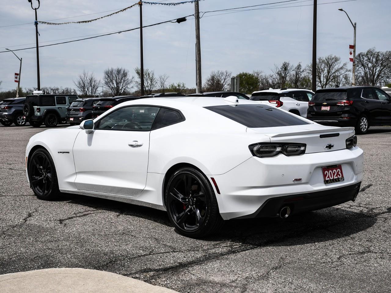 2023 Chevrolet Camaro 3LT 2LT Photo3
